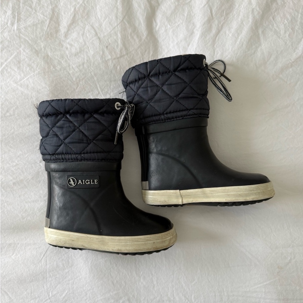 Aigle navy snow boots size 22 or 5